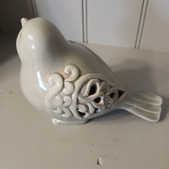 Shabby Chic Boutique White Ceramic Bird Decor - Picture 2 of 4